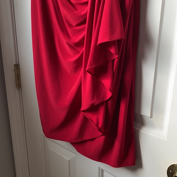 Roz & Ali, Red, Size 4 Petite, sheath dress - Picture 8 of 9